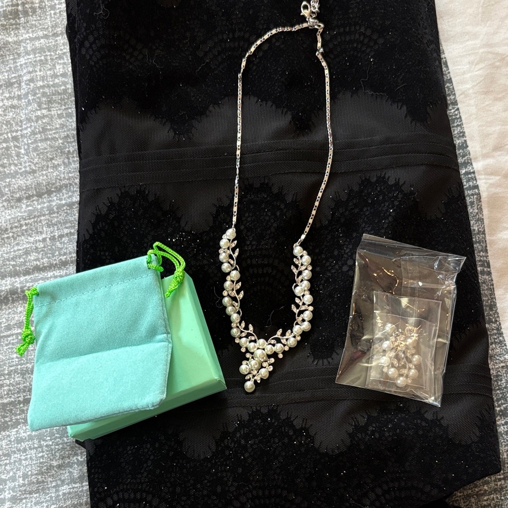 Elegant Pearl and Gemstone Cluster Necklace with matching earrings - Silver Tone